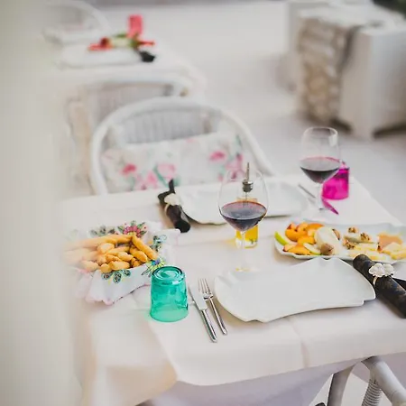 Couette-café Boutique Osteria Della Pieve 3*