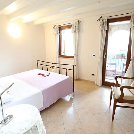 Boutique Osteria Della Pieve Couette-café SantʼAmbrogio di Valpolicella